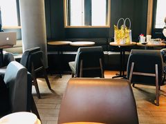 大堂-星巴克(红房子店)