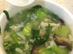 菜泡饭-百味手拨龙虾馆(愚园路店)