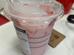 Pink&nbsp;Drink&nbsp;粉粉生咖（中杯）-星巴克(古美路店)