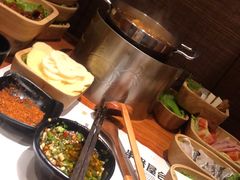 -独食火锅·半米屋台(直营总店)