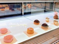 -Fridi Patisserie Cafe