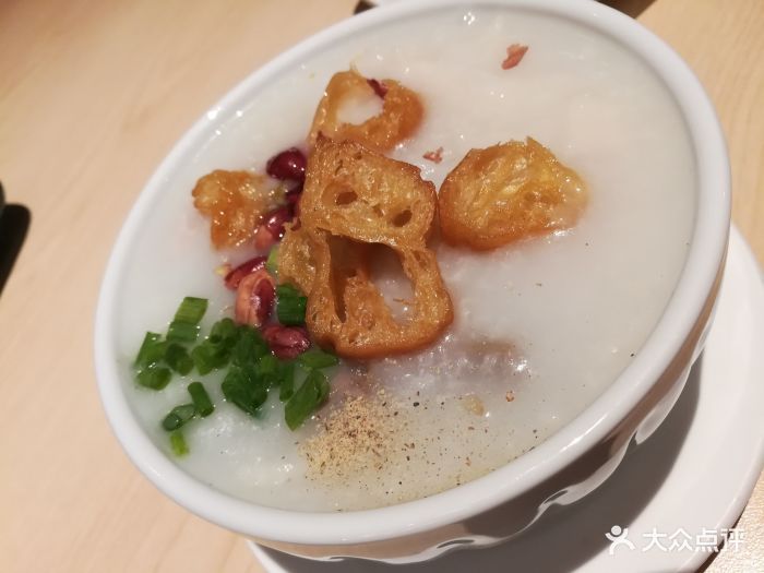 避风塘艇仔粥