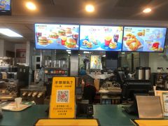 -麦当劳(郑州银基店)