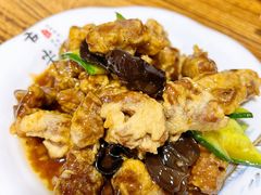 焦溜肥肠-红实家常菜(静安里店)