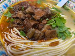 -金杨拉面王小吃面馆·牛三宝面·红烧牛肉粉