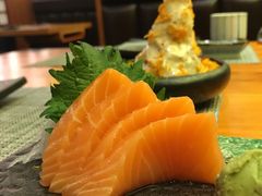 皇冠三文魚剌身-竹马炭火烤肉(南屏店)