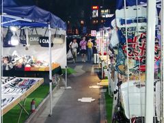 -吴山路夜市