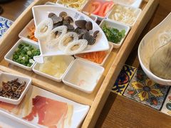 -芸南道·过桥米线(昆明老街旗舰店)