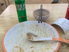 -瑞霖·隆江猪脚饭