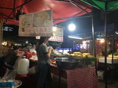 -芒果糯米饭摊子