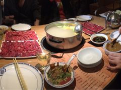 -潮汕牛肉火锅