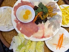 -桥香园云南过桥米线(金马碧鸡店)