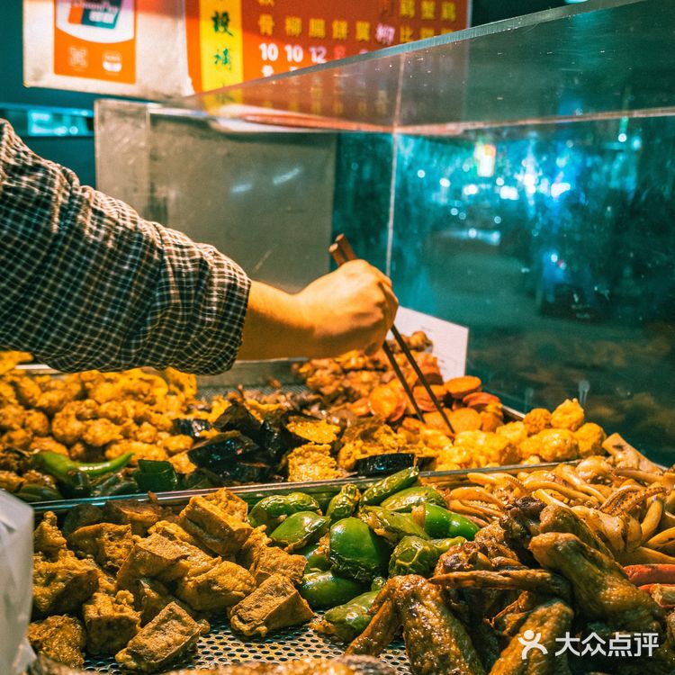 谁能拒绝澳门宵夜路边摊，真香警告‼️