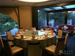 包厢-御花园·粤菜·海鲜火锅(中山公园店)