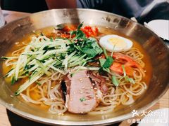 -街角等你.大连海鲜烧烤.经典铁板海鲜串(西安路店)