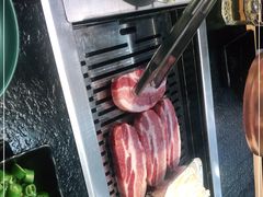 -臻牛烤肉