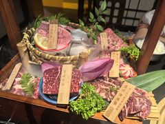 -山川小町·极番烧肉(新地假日广场店)