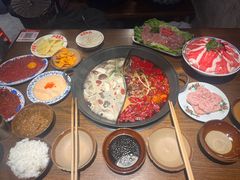 -萍姐火锅·公路夜市(武汉首店)