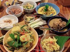 -DiAtas by Art Cafe Bumbu Bali