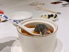 秋梨水鱼炖鲜鲍鱼-Yan Ting 宴庭中餐厅(上海静安瑞吉酒店)