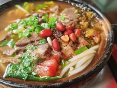 牦牛肉砂锅饵丝-银同牦牛肉火锅