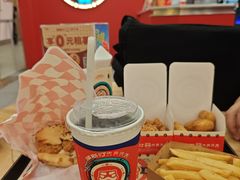 -塔斯汀中国汉堡(徐汇汇京广场店)