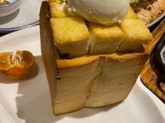 -蜜桃餐厅·伴山(湖滨商业街店)