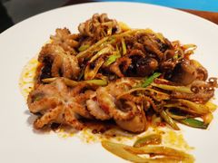 -臻鲜燕海鲜融合餐厅(金陵style店)