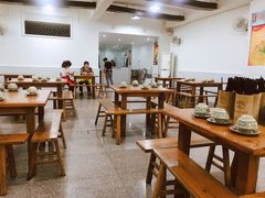 大堂-陈有良尖椒鸡(渝中旗舰店)
