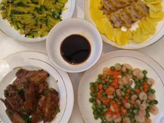 -爱的果实月嫂育婴师(世纪东方店)