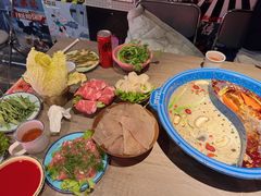 -王歘歘·chuǎ火锅(五道营店)