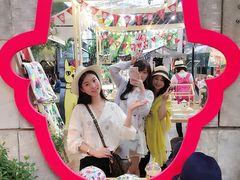 -莓园冰淇淋店