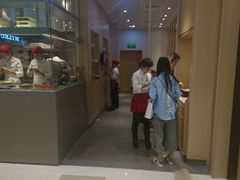 门面-喜家德虾仁水饺(华强天虹店)
