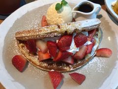 -ROAST coffee & eatery