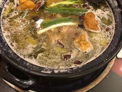 猪脚汤锅-正宗镇雄酸汤猪脚妙可火锅店