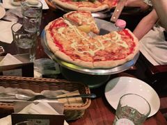 -Hooley's活利仕西餐厅(珠江新城店)