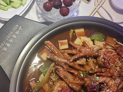 -徐记小怪兽肉蟹煲店(哈西万达金街店)