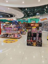 -卡通派潮品玩具折扣仓(青岛新城吾悦广场店)
