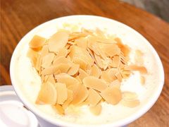烤巴旦木牛乳拿铁-星巴克臻选(上海陆家嘴中心店)