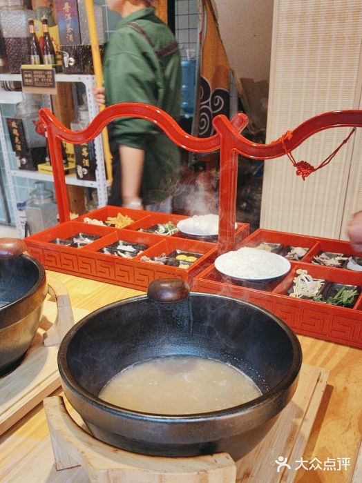 勺子米线·云南传统小吃市集(四方街店)图片