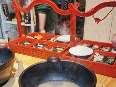 -勺子米线·云南传统小吃市集(四方街店)