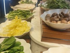 -金滏山烤肉·海鲜·火锅自助餐厅(襄阳万达店)