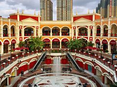 -佛罗伦萨小镇广佛名品奥特莱斯(疏港路店)