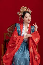 -都市丽人婚纱摄影
