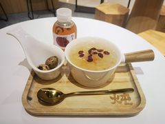 蔓越莓桃胶银耳-炖物24章·顺时轻养茶(杭州大厦店)