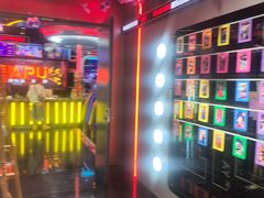 -DEDE APU潮玩运动聚乐部(观音桥店)