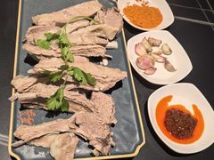 手抓羊肉-青海名吃尕张娃非遗烤肉(城中店)