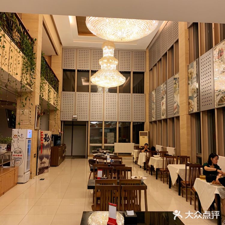 最地道的老北京烤鸭｜金百万烤鸭店