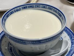 -香港百合居(LCM置汇旭辉广场店)