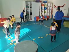 -乐融婴幼儿成长中心(四季青校区)